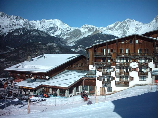 Chalet Club. ACHAT FERME - Chalet Club - Valfréjus