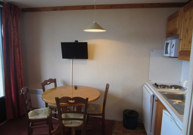 Studio met berghoek 4 personen Median 308 - travelski home classic - Résidence Médian - Les Menuires Reberty 1850
