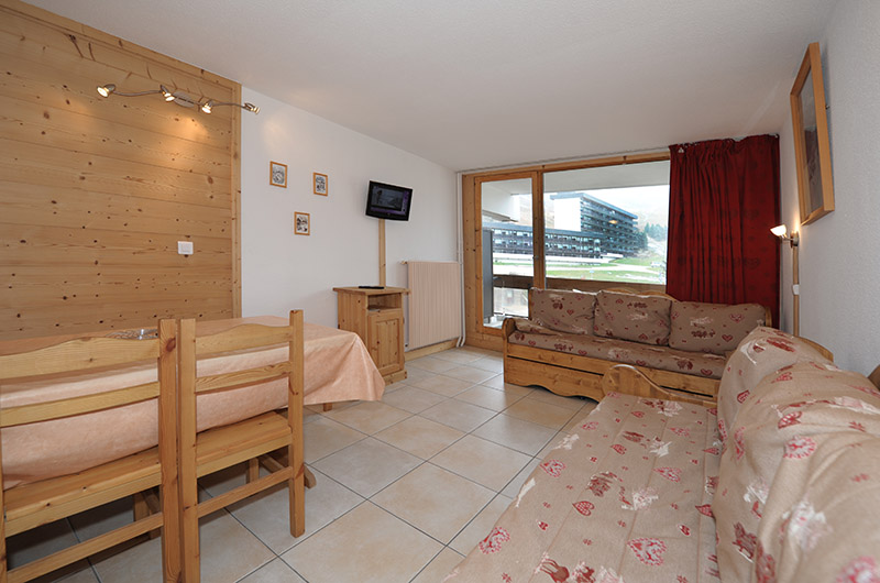 2 kamer appartement 5 personen LC0112 - travelski home choice - Flats LAC DU LOU - Les Menuires Croisette