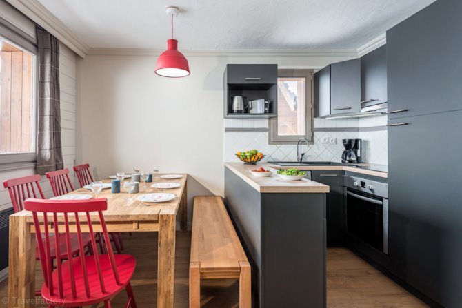 4 Kamers 6/8 personen superior - travelski home premium - Résidence Les Chalets de Rosaël 3* - Val Thorens
