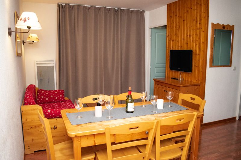 3 Kamers 6 Personen Comfort - Appartements Le Hameau Du Puy - Superdévoluy