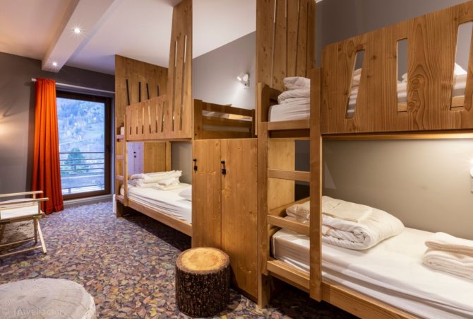 1 bed 1 pers in een slaapzaal voor 10 pers Ontbijt - Hôtel Base Camp Lodge - Bourg Saint Maurice