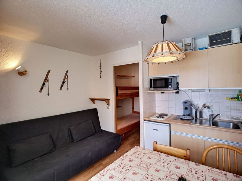 Studio Les Menuires, 1 stuk, 3 personen - Studio coin montagne 3 pers ski aux pieds / CARLINES I 34 - Les Menuires Bruyères