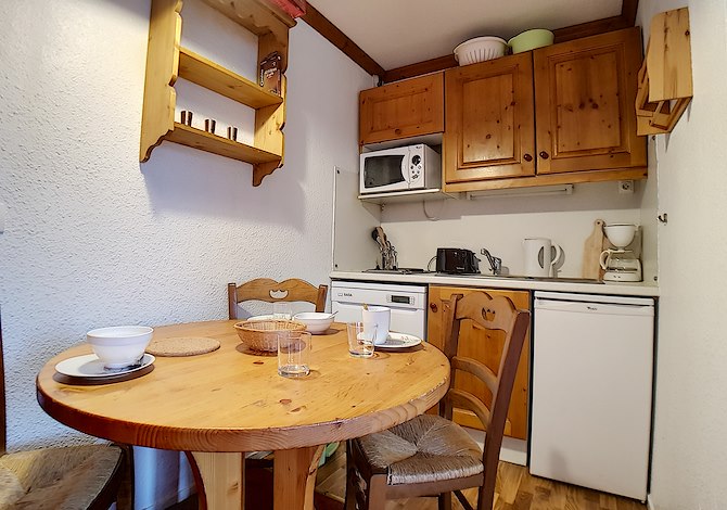 2 Kamer appartement 4 personen Median 503 - travelski home classic - Résidence Médian - Les Menuires Reberty 1850
