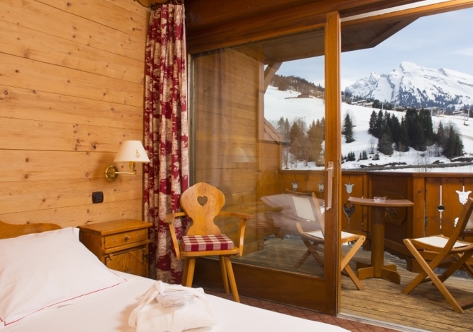 Chambre 2 Personnes Sud Balcon met ontbijt - Hôtel Carlina *** - La Clusaz