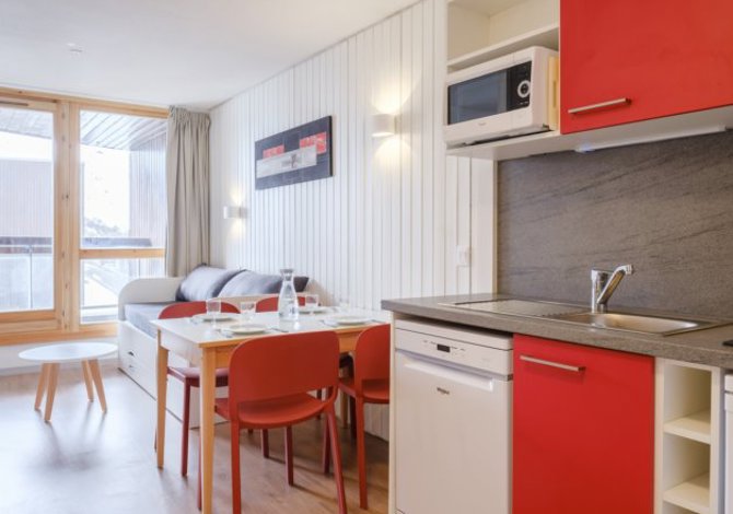 2 Kamer appartement 4/5 personen Uitzicht pistes Gebouw B niet terugbetaalbaar - travelski home select - Résidence Les Lys - Les Menuires Reberty 1850