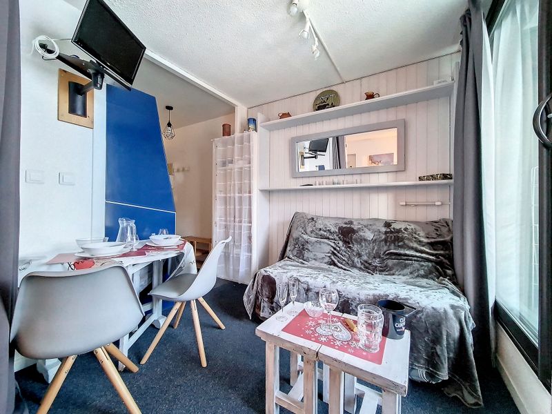 Studio 3 personen - Flats GENEPI - Les Menuires Reberty 1850