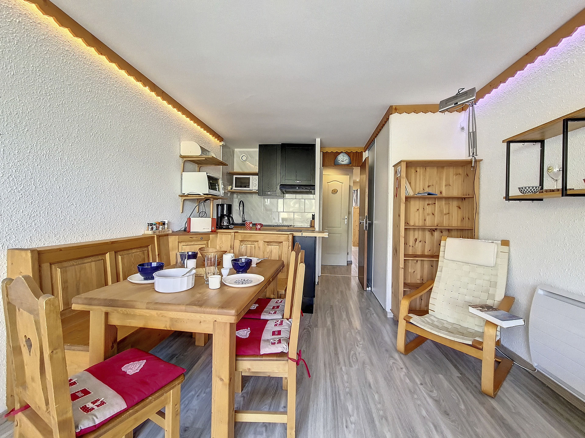 2 kamer appartement 5 personen - Flats TOUGNETTE - Les Menuires Brelin