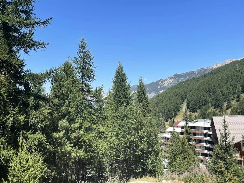 T2 uitzicht op de pisten en Eyssina Mountain in het centrum van Vars les Claux - Residentie Bois Du Fau - Vars