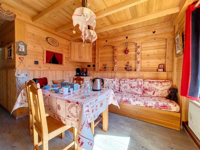 Flats NECOU - Les Menuires Reberty 2000