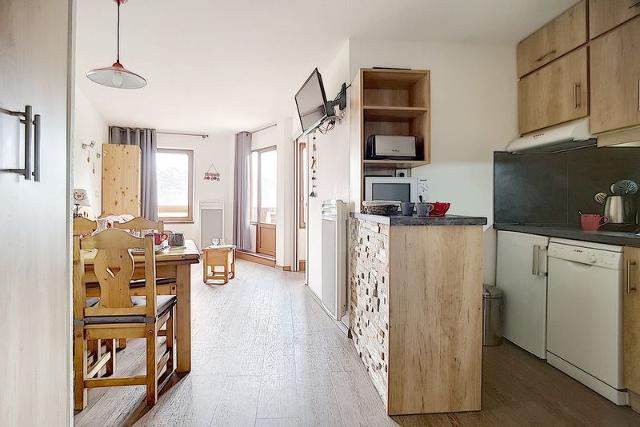 Flats NECOU - Les Menuires Reberty 2000