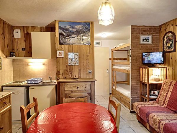 SKI SOLEIL 1008 / LES MENUIRES 2 PIECES 4 PERS 1 CHAMBRE SKI AUX PIEDS - Les Menuires Bruyères