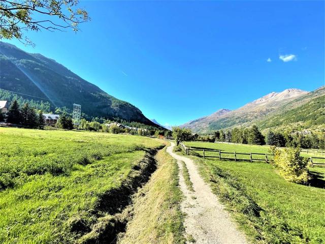 Appartement Hameau Du Bez LSA240-A112 - Serre Chevalier 1400 - Villeneuve