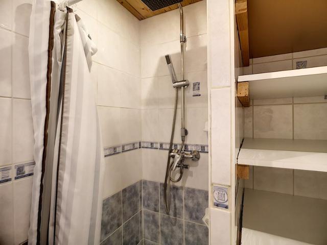 DORON 203 Studio 2 pers 19m² Expo sud ski aux pieds - Les Menuires Croisette