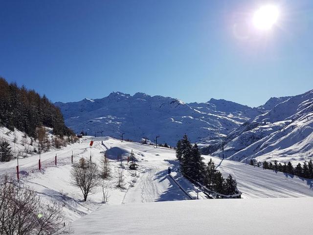 DORON 203 Studio 2 pers 19m² Expo sud ski aux pieds - Les Menuires Croisette