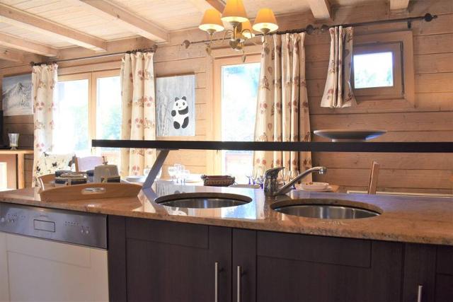 Appartement Hameau Des Biches MRB380-014 - Méribel Village 1400