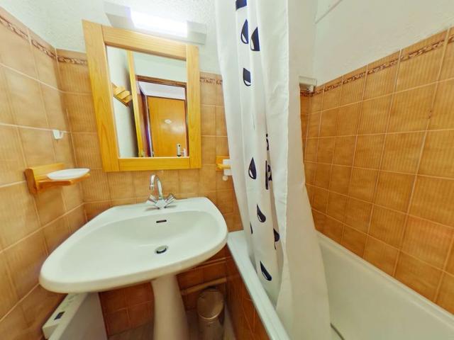 Studio cabine 21.5 m², orienté SUD, classé 1* - Les Saisies