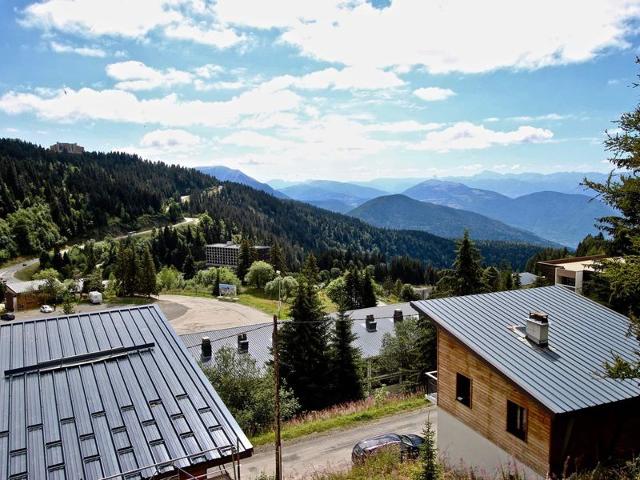 1er étage d'un chalet avec grande terrasse plein sud - Chamrousse