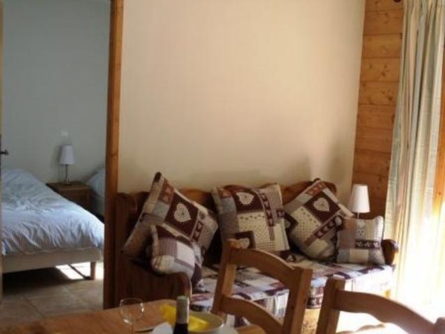 RESIDENCE