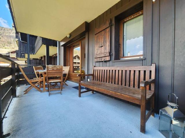 RESIDENCE