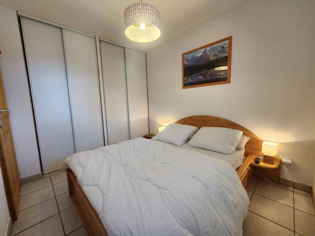 RESIDENCE