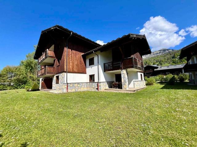 Appartement avec une grande terrasse dans une résidence récente - Samoëns