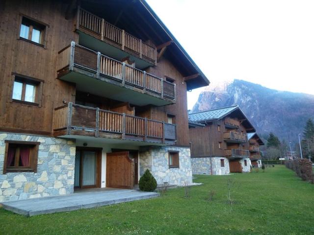 Appartement avec une grande terrasse dans une résidence récente - Samoëns