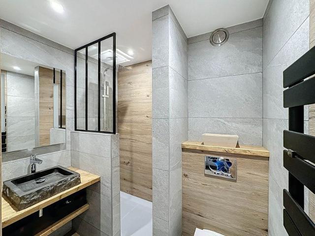 ARAVIS R09 - Agréable studio 4 pers, 22m² , expo sud, aux pieds des pistes et des commerces - Les Menuires Croisette