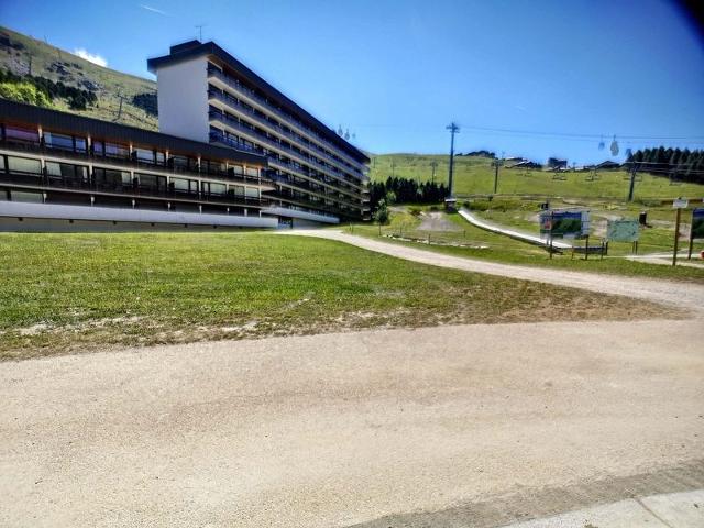 ARAVIS R09 - Agréable studio 4 pers, 22m² , expo sud, aux pieds des pistes et des commerces - Les Menuires Croisette