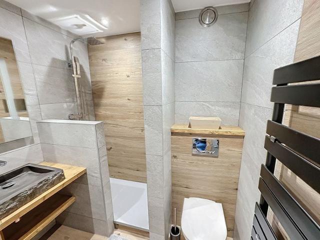 ARAVIS R09 - Agréable studio 4 pers, 22m² , expo sud, aux pieds des pistes et des commerces - Les Menuires Croisette