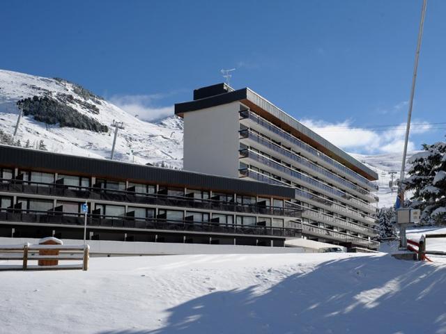 ARAVIS R09 - Agréable studio 4 pers, 22m² , expo sud, aux pieds des pistes et des commerces - Les Menuires Croisette