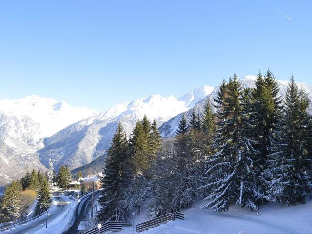 NOUVEAUTE ! Nid Douillet renové ski aux pieds ! - Courchevel 1550