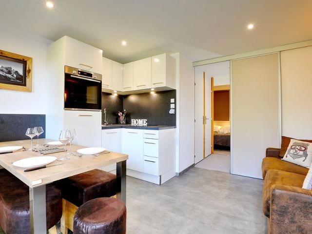 NOUVEAUTE ! Nid Douillet renové ski aux pieds ! - Courchevel 1550