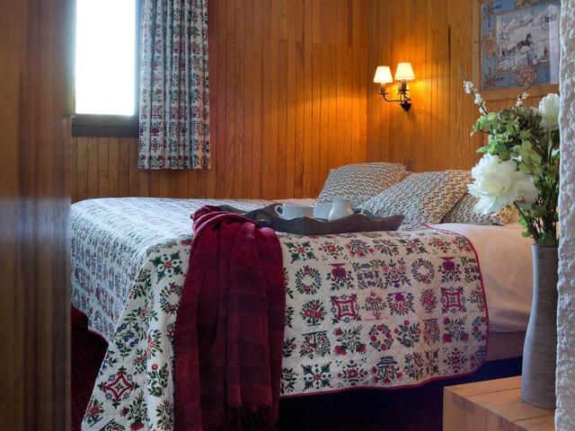 Joli appartement ensoleillé au pied des pistes - Courchevel 1850