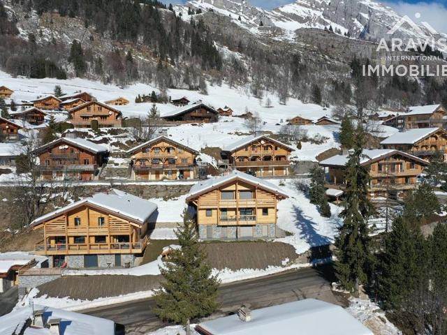 Chalet mitoyen, 8 personnes, 4 chambres, proche commerces et pistes ! - Le Grand Bornand