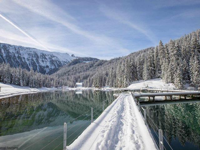 En accès direct sur un front de neige et sapins ! - Courchevel 1850