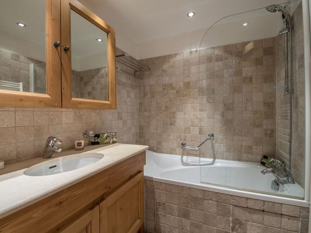 Duplex idéalement situé avec cheminée à Courchevel - Courchevel 1850