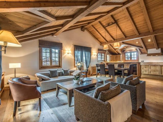 Duplex idéalement situé avec cheminée à Courchevel - Courchevel 1850