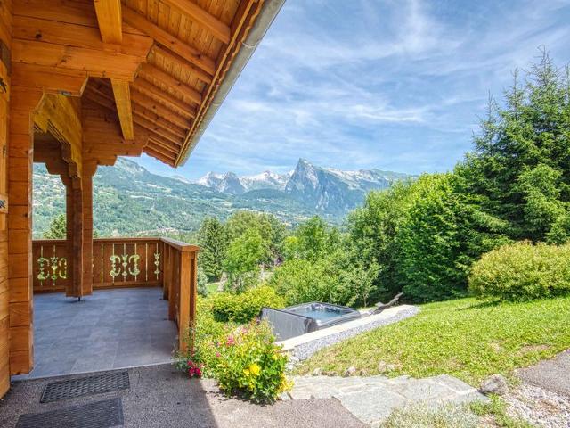 Chalet au calme avec jacuzzi - Morillon Village