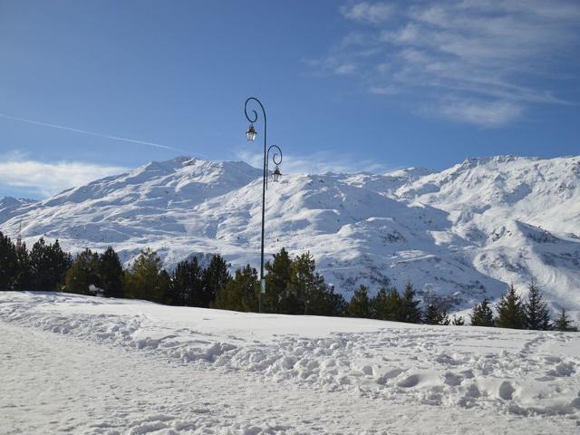 Studio rénové, cosy et chaleureux, aux pieds des pistes et proche de toutes commodités. - Les Menuires Croisette