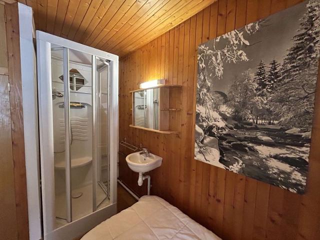 Chalet Le Grillon MRB000-GRI - Méribel Centre 1600