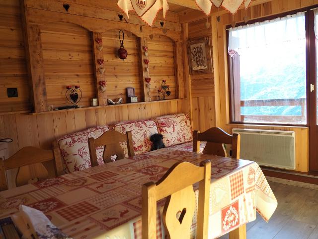 Appartements Necou - Les Menuires Reberty 2000