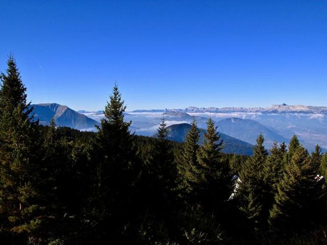Studio cabine 4 places au pied des piste avec belle vue vallée. - Chamrousse