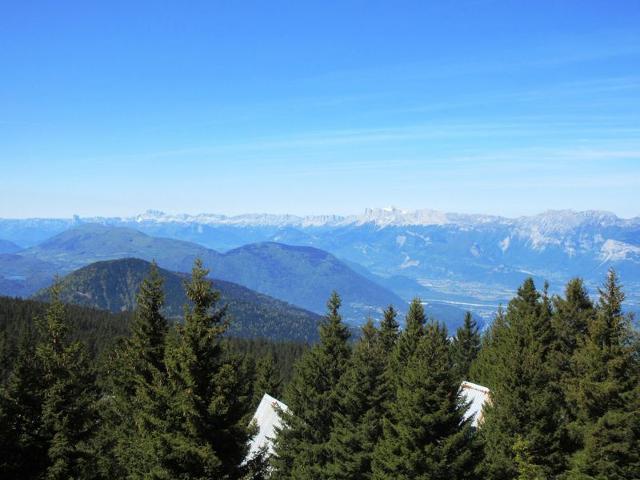 Studio cabine 4 places au pied des piste avec belle vue vallée. - Chamrousse