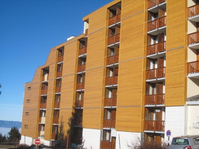 Studio cabine 4 places au pied des piste avec belle vue vallée. - Chamrousse