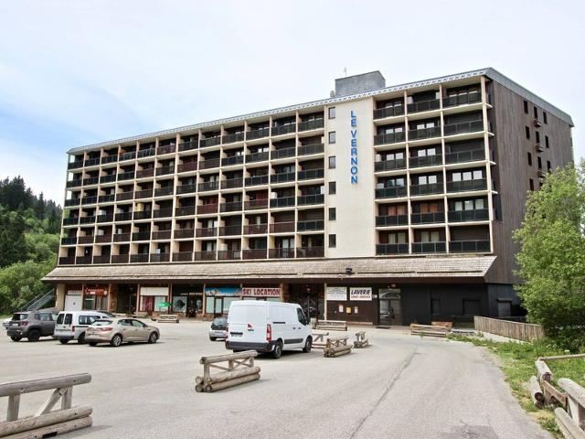 Studio 3/4 places avec belle vue sur pistes et chapelle, doté d'une place de parking couvert. - Chamrousse