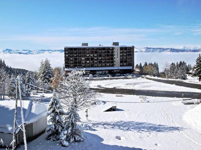 Studio 3/4 places avec belle vue sur pistes et chapelle, doté d'une place de parking couvert. - Chamrousse