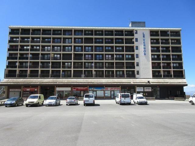 Studio 3/4 places avec belle vue sur pistes et chapelle, doté d'une place de parking couvert. - Chamrousse