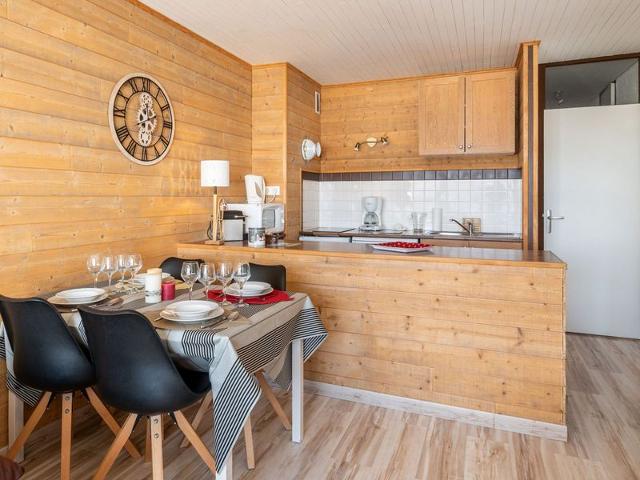 Studio entièrement rénové et très bien équipé pour 4 personnes au centre de la station. - Chamrousse