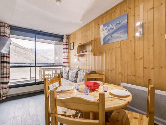 Flat Soldanelles 413 B - Les Menuires Reberty 1850